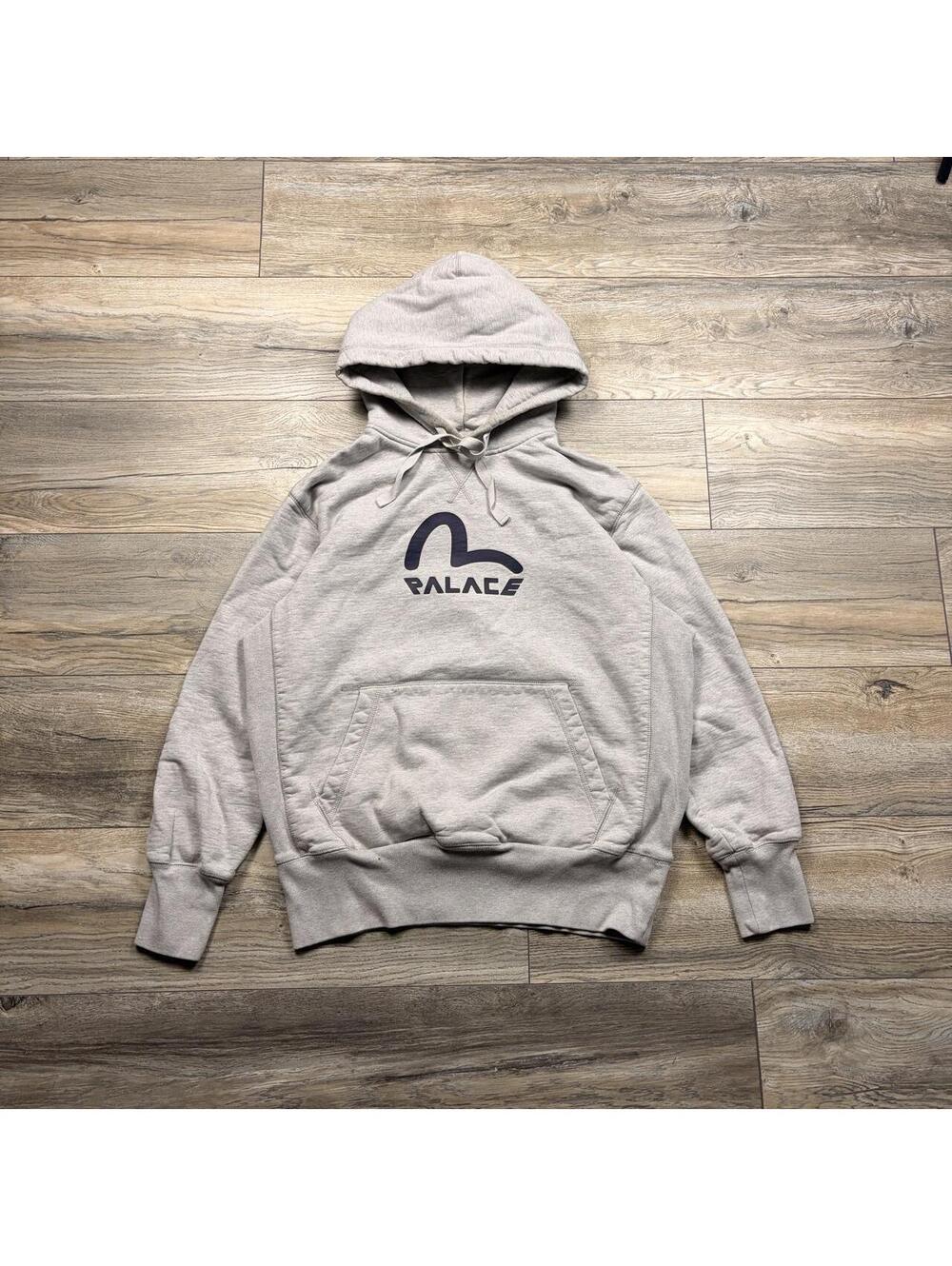 Evisu X palace Collab hoodie, super good details really nice heavyweight fit.